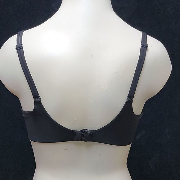 VICTORIA'S SECRET BLACK SATIN DEMI BRA - 34D - Picture 2 of 3